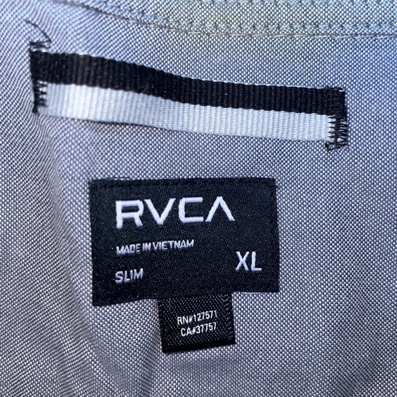 RVCA Button Down. - Picture 2 of 3